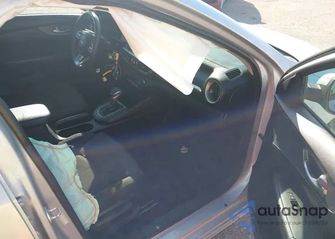 2019 Kia Forte Lxs z USA, uszkodzony, nr VIN 3KPF24AD9KE119236